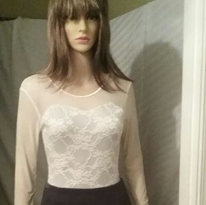 Lace body suit sh14 x2 sl 21 1/2Len 26 1/2 sweater